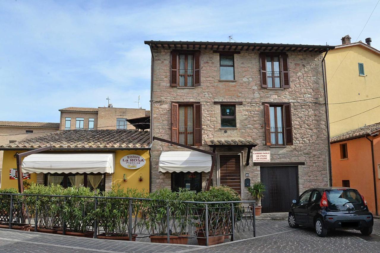 Camere Paolo Assisi Luaran gambar