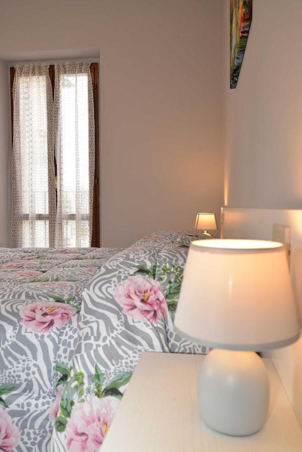 Camere Paolo Assisi Luaran gambar