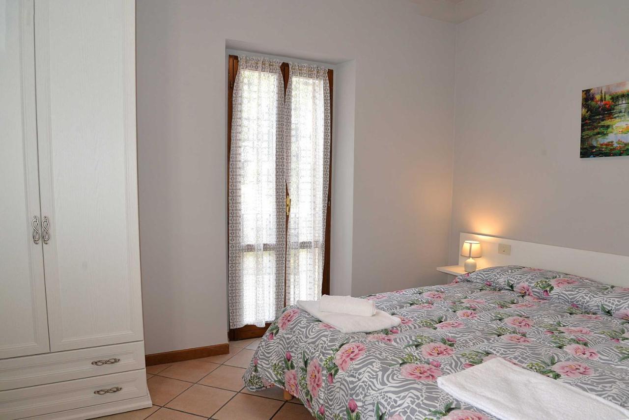 Camere Paolo Assisi Luaran gambar